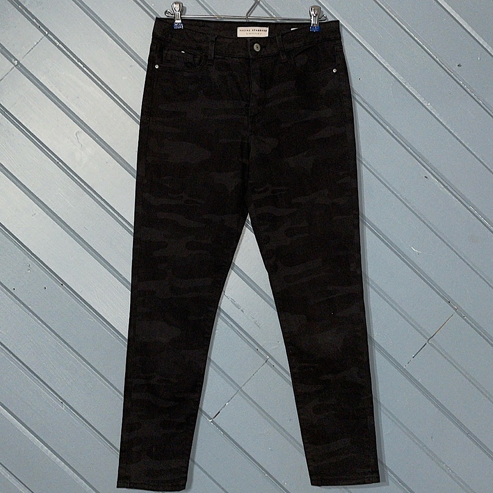 Social Standard by Sanctuary black grey camo ankle skinny jeans